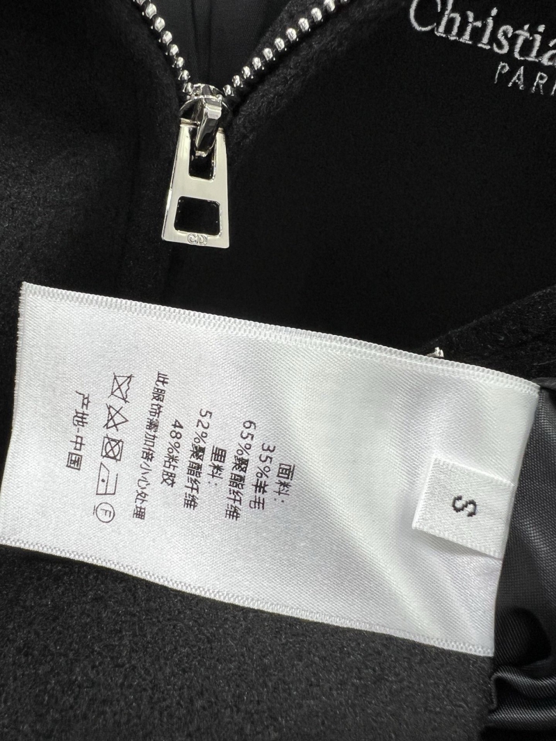 chr1st1an D10r outwear